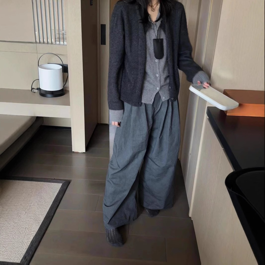 美丽诺羊毛100%开衫女秋冬灰色假两件针织衫高级感老钱风毛衣...